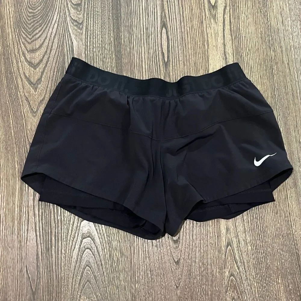 Nike Dri-Fit Running Shorts Elastic Waist Stretch Pull-On Swoosh Black Size L